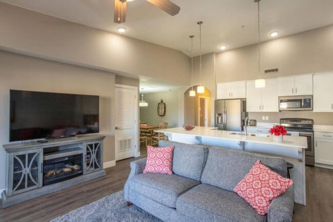 1111 Gap Canyon Pkwy in Saint George, UT - Building Photo - Building Photo