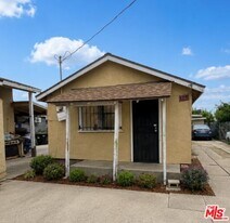 828 E 6th St in Pomona, CA - Building Photo