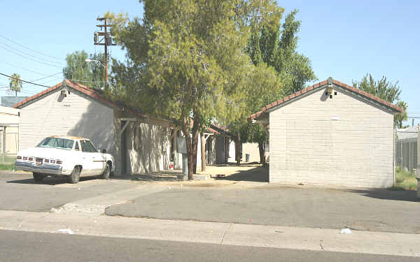 Turney Apartments in Phoenix, AZ - Foto de edificio - Building Photo