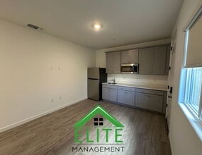 7066 Rocky Bay Road in Stockton, CA - Building Photo - Building Photo