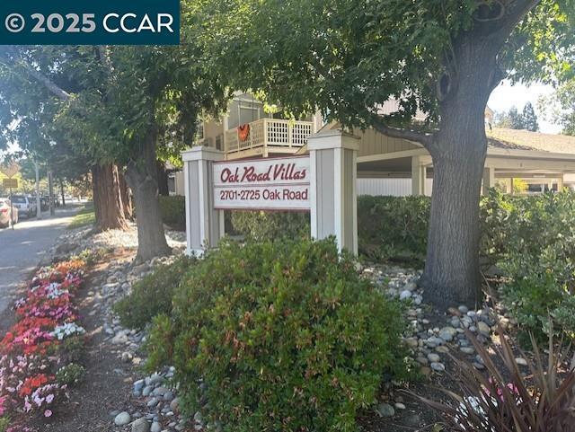 2723 Oak Rd in Walnut Creek, CA - Building Photo