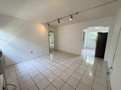 518 Santander Ave in Coral Gables, FL - Building Photo - Building Photo
