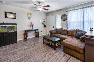 16693 E Hammon in Montgomery, TX - Building Photo - Building Photo