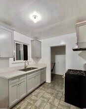 865 N Glassell St in Orange, CA - Building Photo - Building Photo