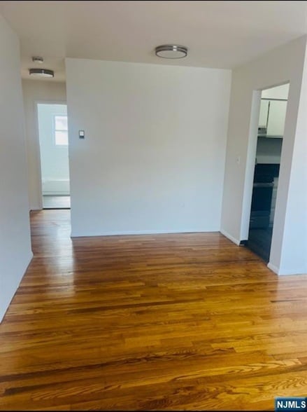 86 Contant Ave, Unit 4 in Lodi, NJ - Building Photo - Building Photo