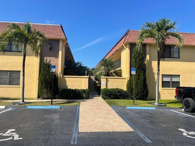property at 120 N M St