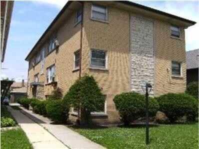 12250 S Greenwood Ave in Blue Island, IL - Foto de edificio