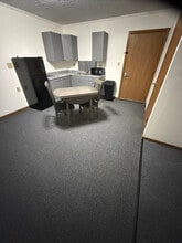 604 S Polk St, Unit HZ101 in Maysville, MO - Foto de edificio - Building Photo