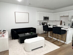 287 Johnson Cir in Inman, SC - Foto de edificio - Building Photo