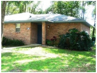 Oakwood Grove Apartments in Crescent City, FL - Building Photo