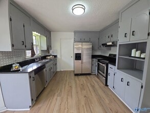 2200 Britain Ave SW in Huntsville, AL - Building Photo - Building Photo