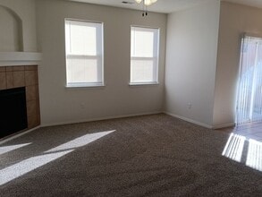 9316 Upper Meadow Ave SW in Albuquerque, NM - Building Photo - Building Photo