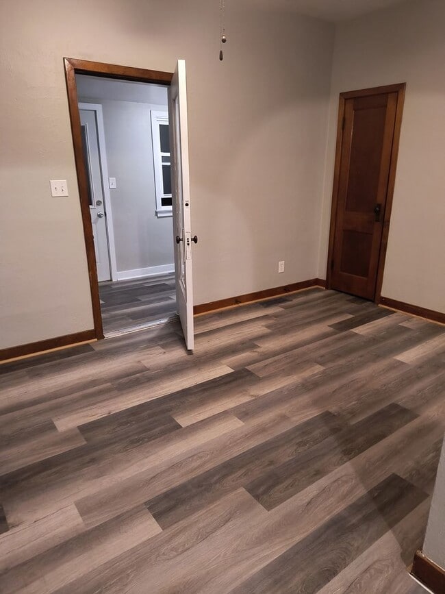 1115 Hollister Ave in Tomah, WI - Building Photo - Building Photo