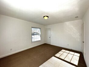 1012 2nd St in Novato, CA - Building Photo - Building Photo