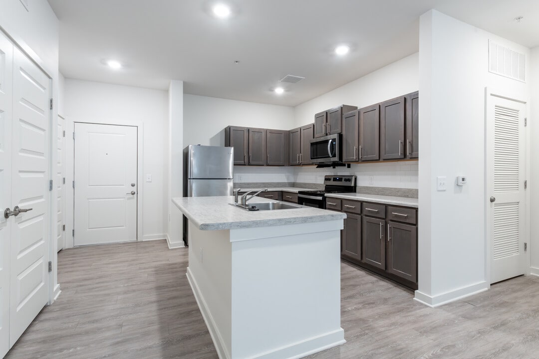 Anthem Senior Living-MUST BE AGE 62+ TO APPLY in Atlanta, GA - Building Photo