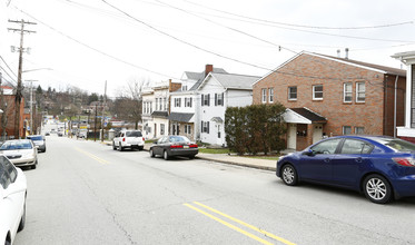 786 Hazelwood Ave in Pittsburgh, PA - Building Photo - Building Photo