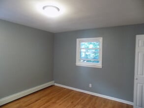 20 Toronto Ct in Maplewood, NJ - Foto de edificio - Building Photo
