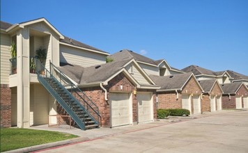 Vickery Parc in Houston, TX - Building Photo - Building Photo