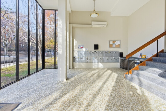 40 Owen St in Hartford, CT - Building Photo - Building Photo