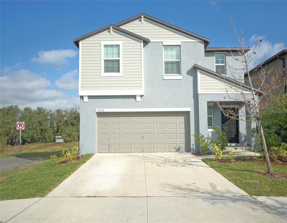 9904 Calypso Orchid Ct in Riverview, FL - Building Photo