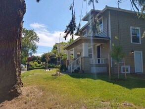 7817 N Haven Ave, Unit 1 in Portland, OR - Building Photo - Building Photo