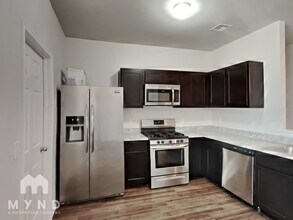 1860 Bartlett Dr in Newcastle, OK - Foto de edificio - Building Photo