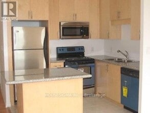 133 Wynford Dr in Toronto, ON - Building Photo - Building Photo