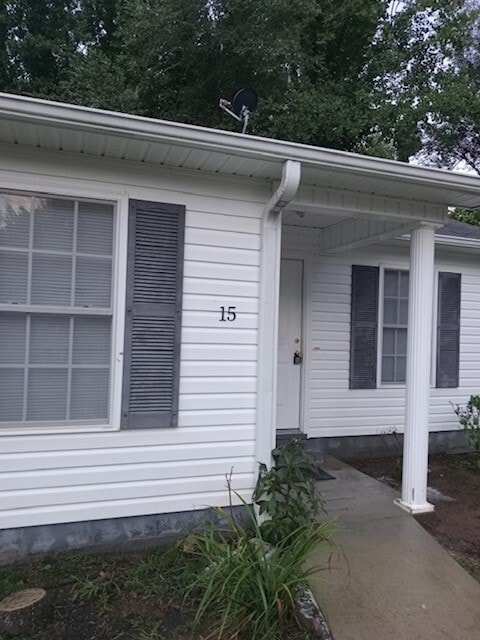 property at 15 Village W Ct