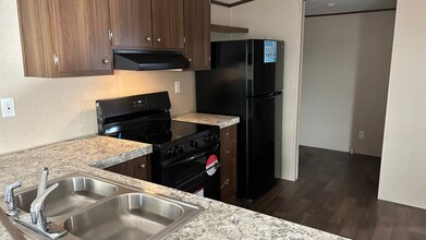 6503 E Amarillo Blvd in Amarillo, TX - Foto de edificio - Building Photo