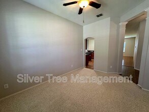 10601 Ambling Trail in Fort Worth, TX - Building Photo - Building Photo