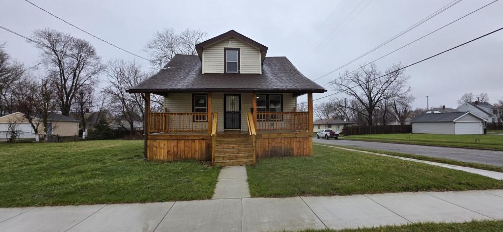 52 S Anderson Ave in Pontiac, MI - Building Photo