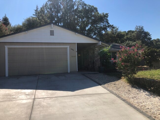 6409 Bay Hill Way