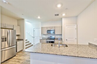 4118 Venus Falls Ave in North Las Vegas, NV - Building Photo - Building Photo