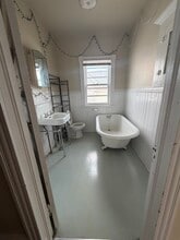 319 West St, Unit 321 in Bloomsburg, PA - Foto de edificio - Building Photo