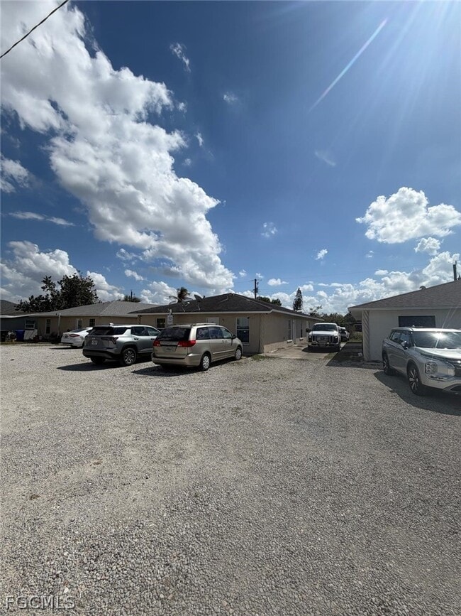 3516 Dora St in Ft. Myers, FL - Building Photo - Building Photo