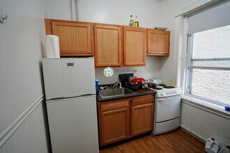 1350 Commonwealth Ave in Boston, MA - Building Photo - Building Photo
