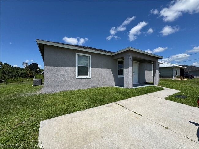 8036 Buttercup Cir in La Belle, FL - Building Photo - Building Photo