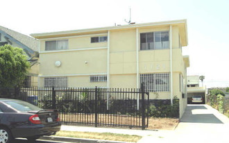 1121 S Mariposa Ave Apartments