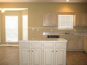 5608 Craftwood Ct in Antioch, TN - Building Photo - Building Photo