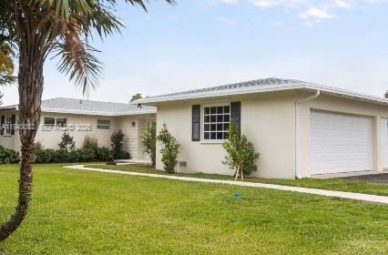 17220 SW 83rd Ct in Palmetto Bay, FL - Building Photo - Building Photo