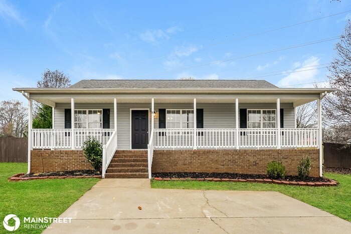 8 Leaf Ridge Ct in Thomasville, NC - Building Photo