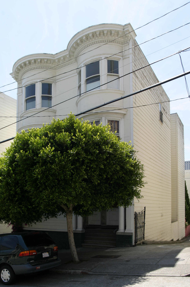 871-877 Vallejo St in San Francisco, CA - Building Photo - Building Photo