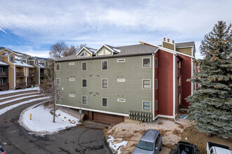 2802 Sundown Ln in Boulder, CO - Foto de edificio - Building Photo