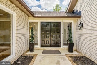 5471 Harris Farm Ln, Unit 0808 in Clarksville, MD - Foto de edificio - Building Photo