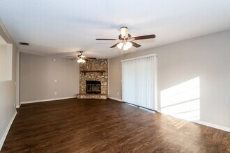594 Thomas McKeen in Orange Park, FL - Building Photo - Building Photo