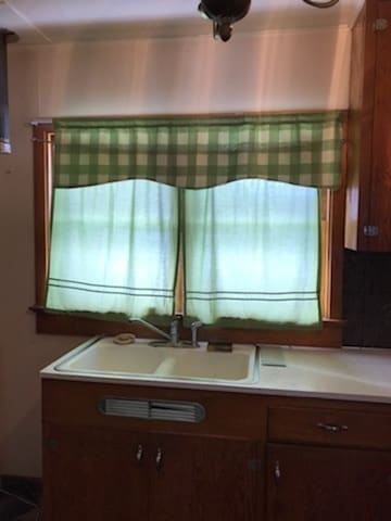 622 Atlantic Ave in Miles City, MT - Building Photo - Building Photo