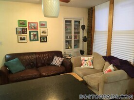 28 Fleet St, Unit 16 in Boston, MA - Building Photo