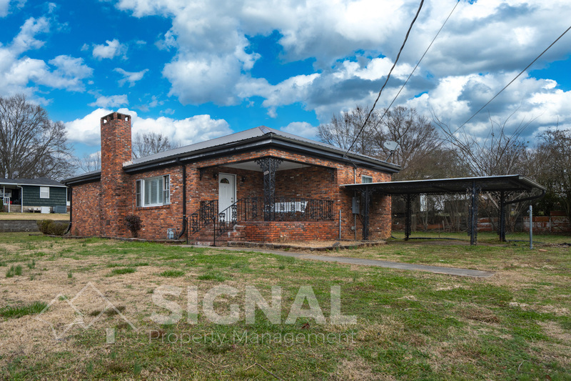 832 Hickory Dr in Birmingham, AL - Building Photo