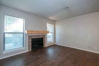 2421 E 87th St in Tulsa, OK - Building Photo - Building Photo
