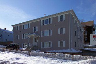 335 Snell St in Fall River, MA - Foto de edificio - Building Photo